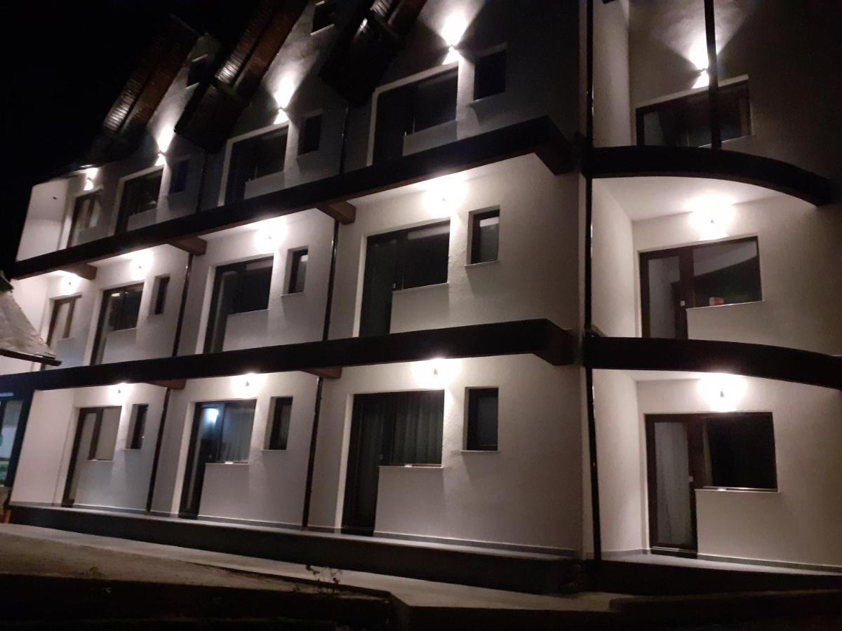 Pensiunea Stefania Lacu Rosu Exterior photo